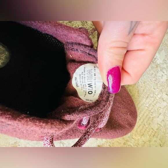 Allbirds Women’s Tuke Wool Runners burgundy maroon woman’s size 10 - Picture 8 of 8